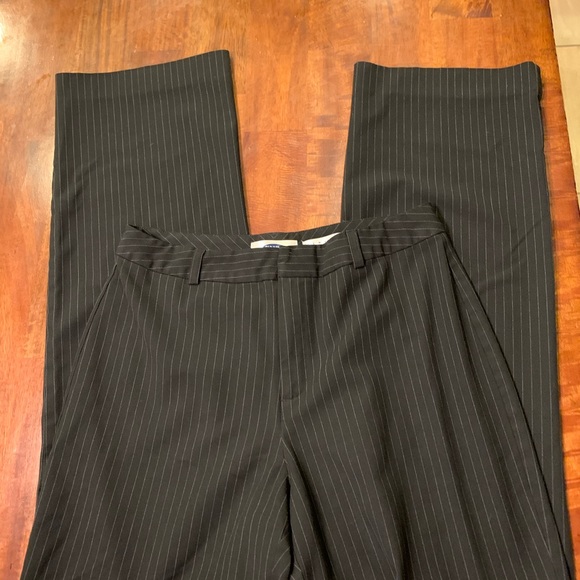 Buy 4 items-get‎ 20% off- Old navy women’s pants - Picture 2 of 3